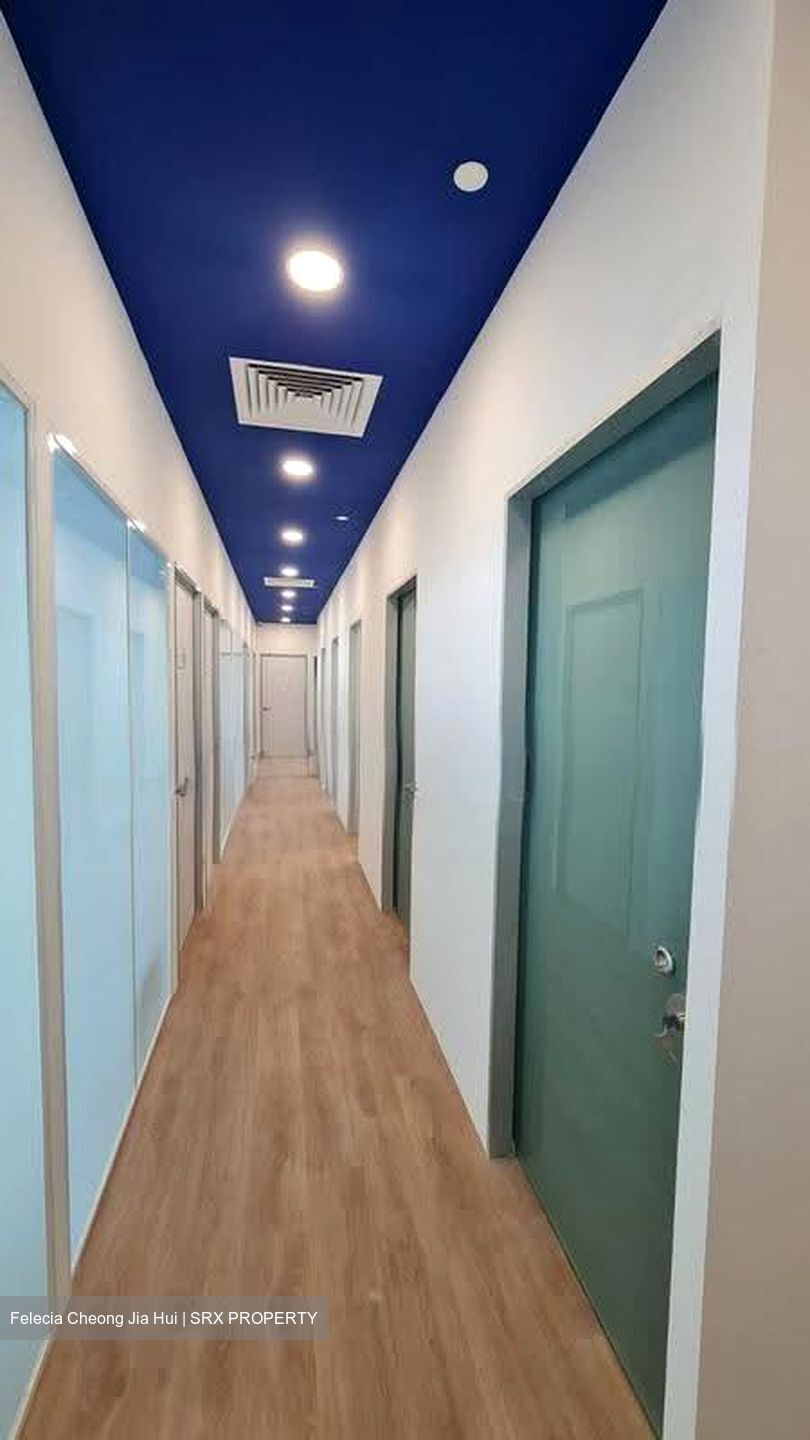 Woods Square (D25), Office #612426831